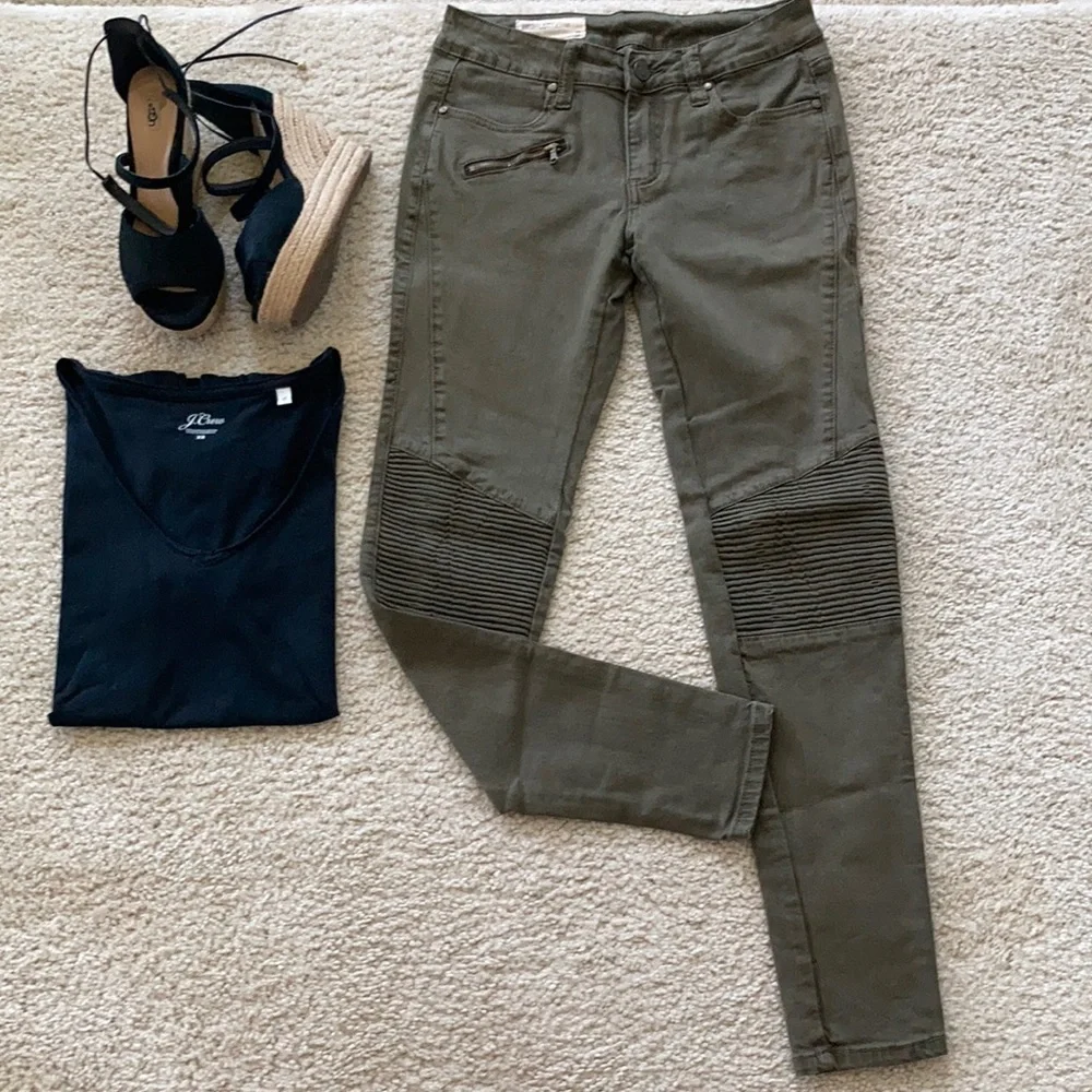Wish List Jeans Olive Colored Jeans - Picture 1 of 8